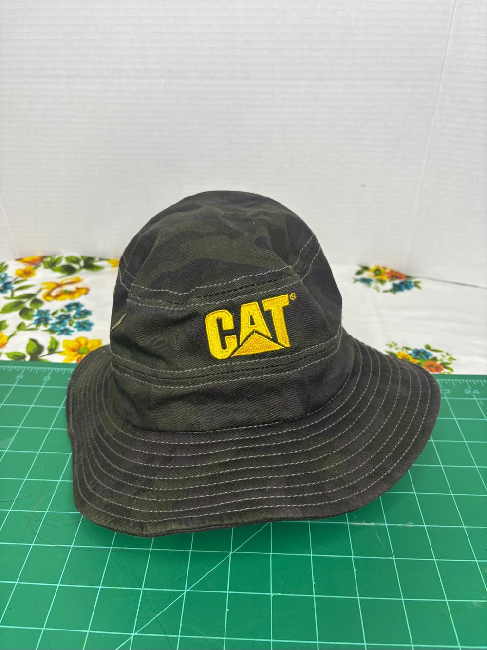 Caterpillar Camouflage Safari Bucket Hat O/S Yellow Embroidered Logo Chin Strap